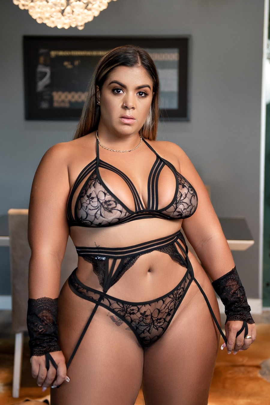 15161140309-2322plus-01.jpg Fantasia erotica Plus size amante de luxo com luvas e cinta liga - Imagem 1