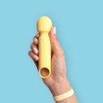 Vibrador Multivelocidade Recarregável Sweet Vibe Dengo Amarelo - Imagem 4