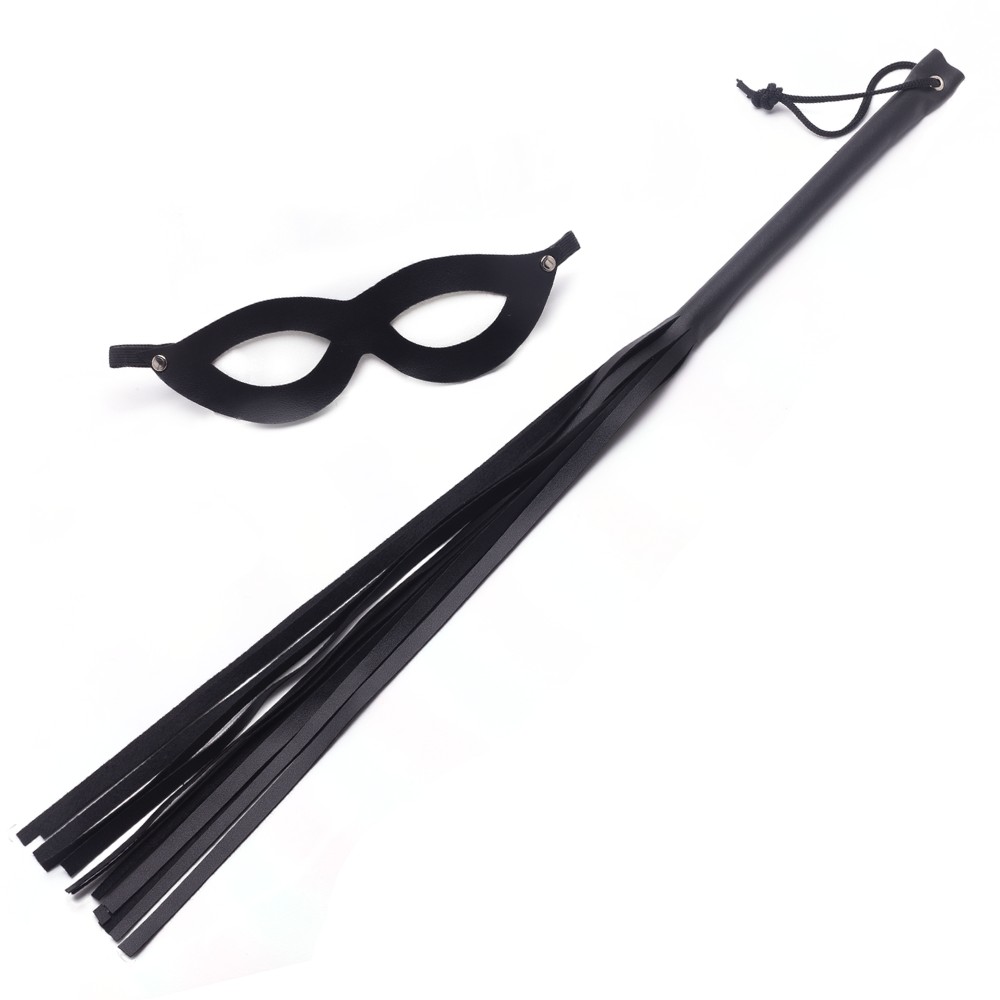 15427731722-kit-chicote-35cm-e-mascara-tiazinha-preto.jpg Kit Chicote 35cm e Máscara Tiazinha Preto - Imagem 1