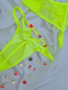Calcinha Fio Dental Personalizável em Tule com Laço de Cetim Regulável - Amarelo Neon - Imagem 2
