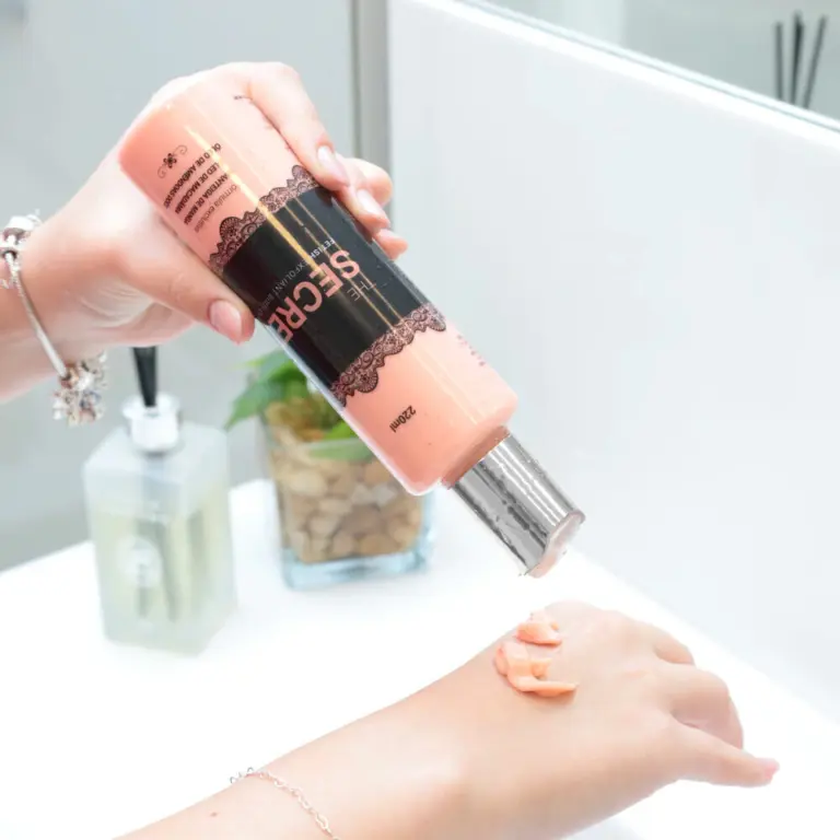 Creme Esfoliante Corporal The Secret com manteiga de manga 220ml