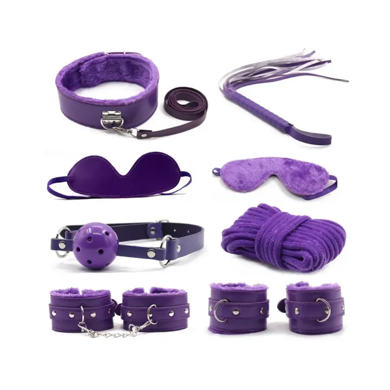 Kit bondage 8 em 1 com revestimento de pelucia roxa e couro sintetico